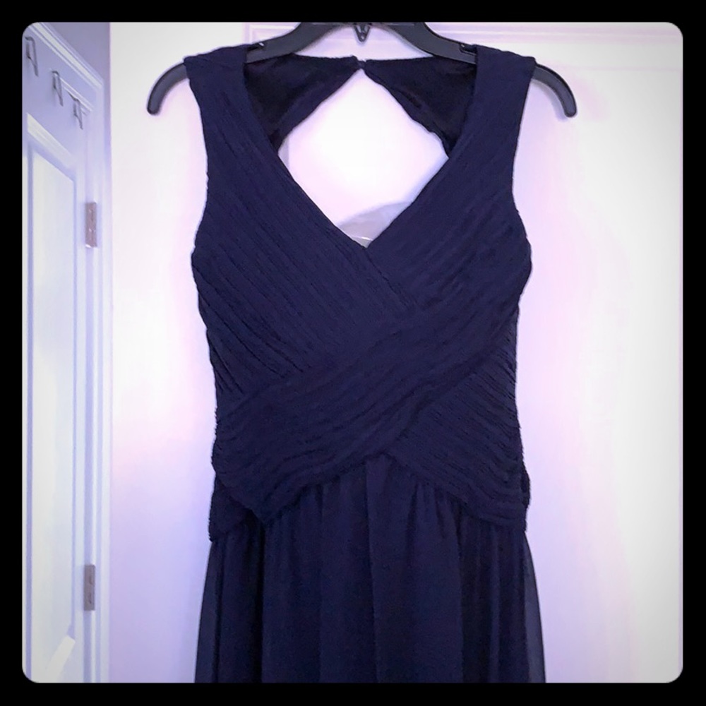 Laundry by Shelli Segal gown